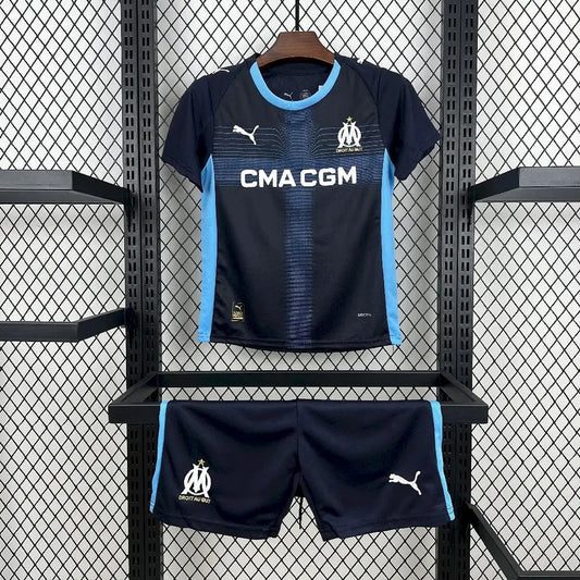 KIT ENFANT OLYMPIQUE DE MARSEILLE EXTÉRIEUR 25/26