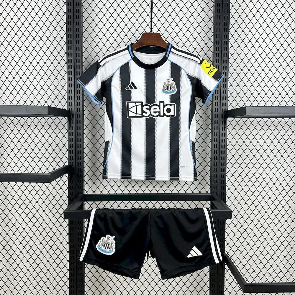 KIT ENFANT NEWCASTLE DOMICILE 25/26