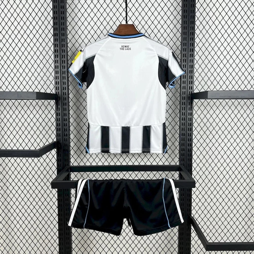 KIT ENFANT NEWCASTLE DOMICILE 25/26