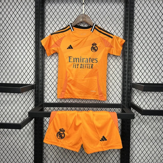 KIT ENFANT REAL MADRID EXTÉRIEUR 24/25