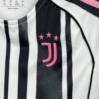 KIT ENFANT JUVENTUS DOMICILE 25/26