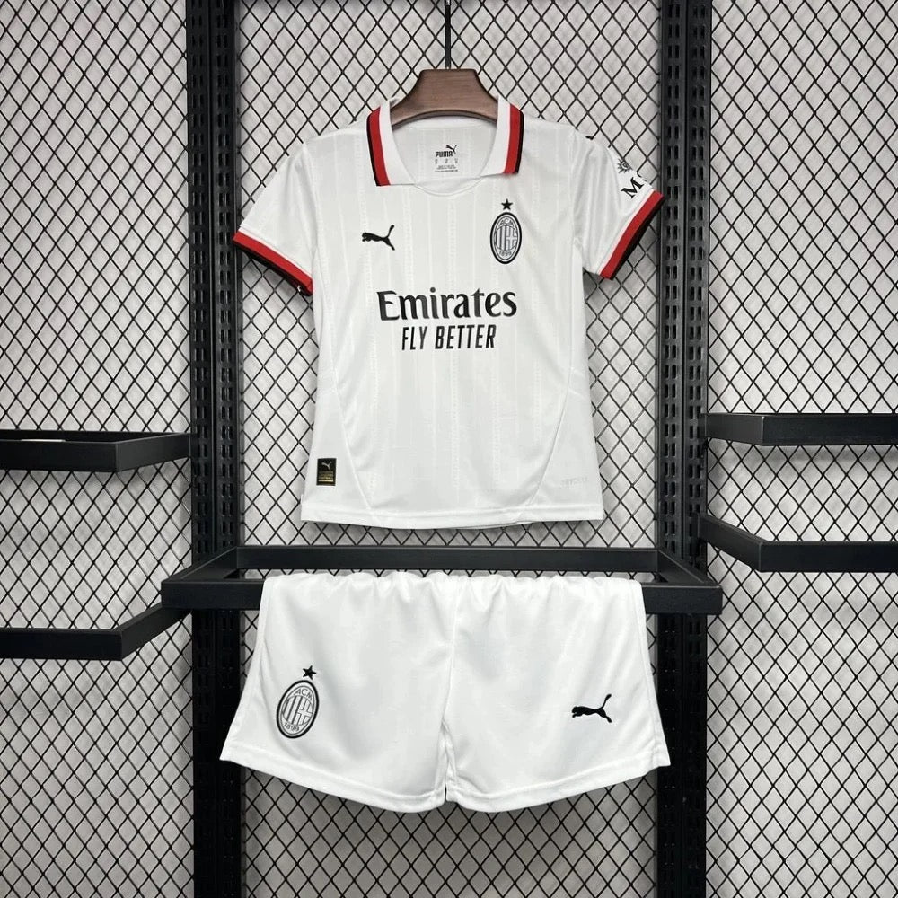 KIT ENFANT MILAN AC EXTÉRIEUR 24/25
