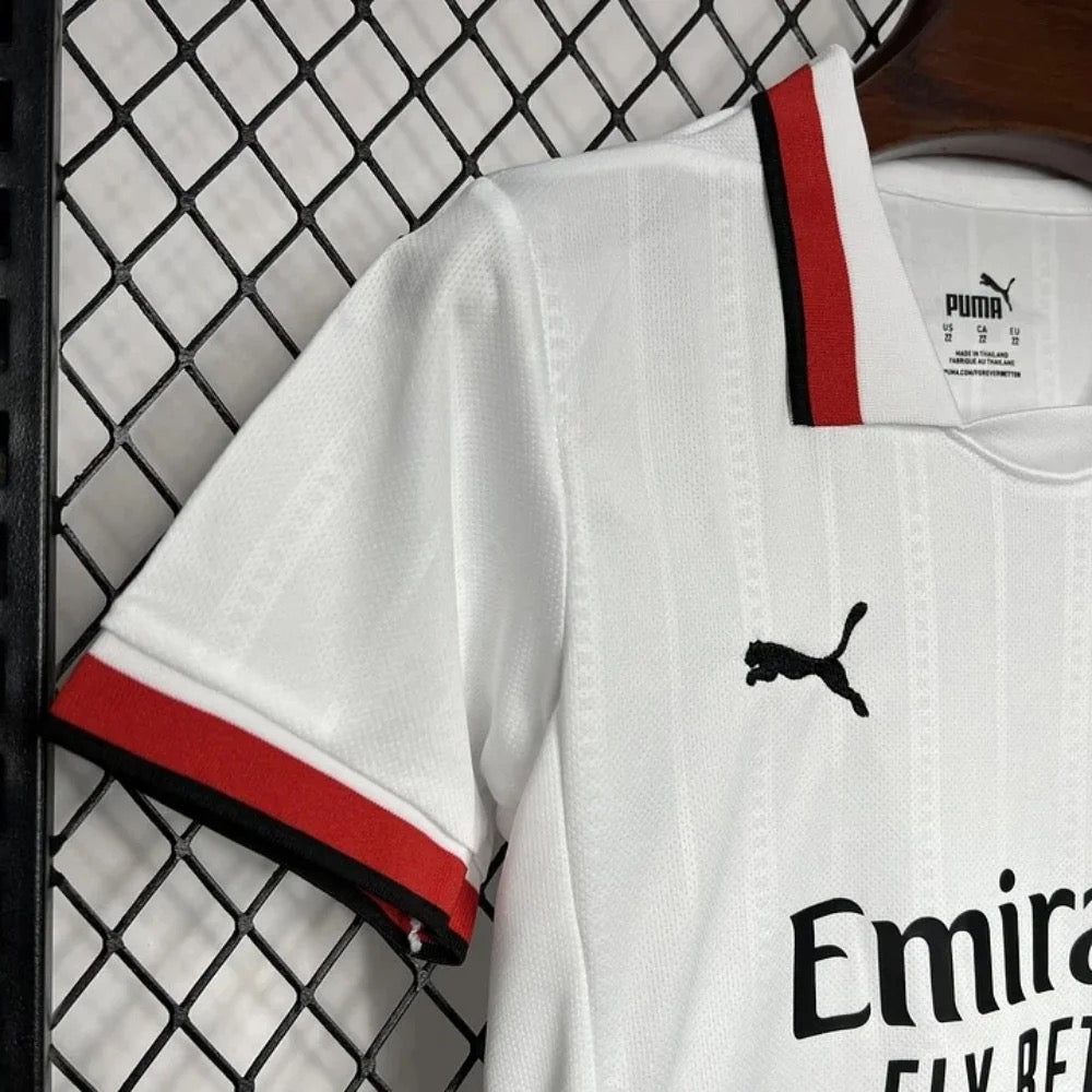 KIT ENFANT MILAN AC EXTÉRIEUR 24/25