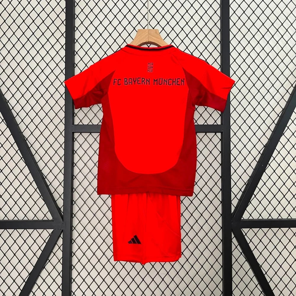 KIT ENFANT BAYERN DOMICILE 24/25