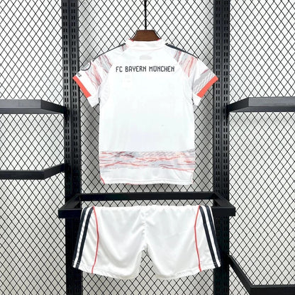 KIT ENFANT BAYERN MUNICH EXTÉRIEUR 25/26