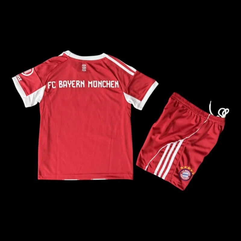 KIT ENFANT BAYERN MUNICH DOMICILE 25/26