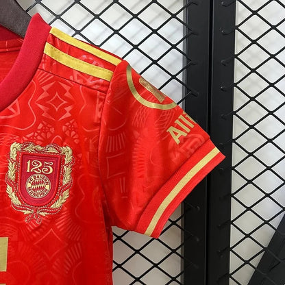 KIT ENFANT BAYERN MUNICH SECOND CONCEPT 125 ANS 25/26