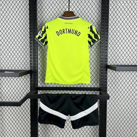 KIT ENFANT BVB DORTMUND ÉDITION 90 ANS 25/26