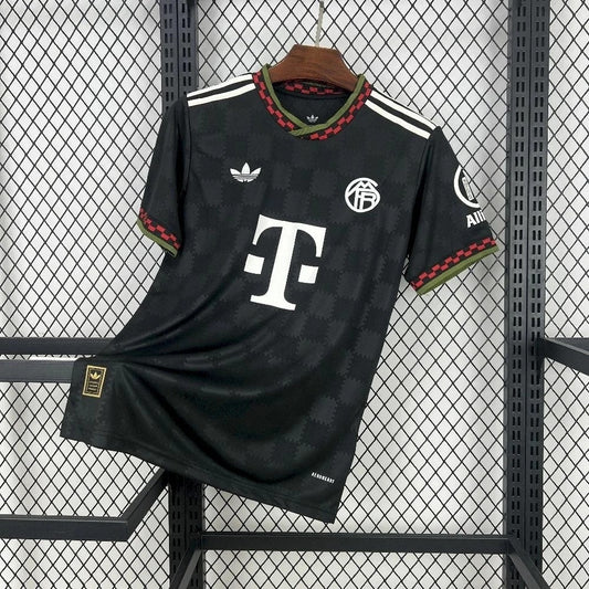 BAYERN MUNICH THIRD 25/26