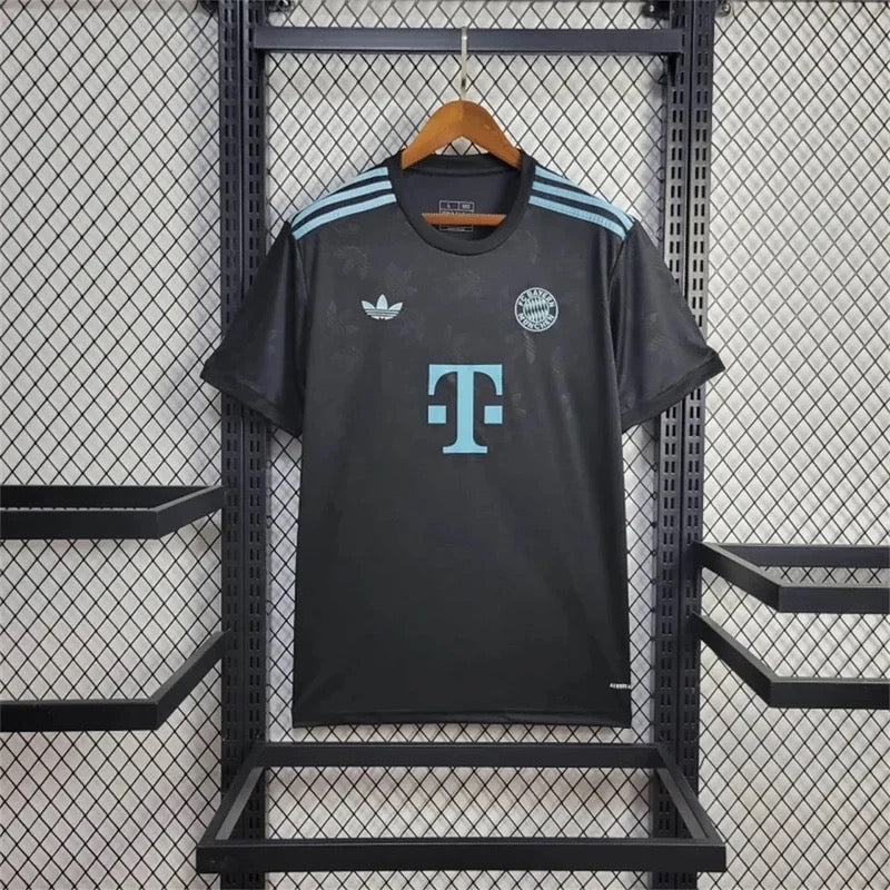 BAYERN MUNICH ÉDITION SPÉCIALE 24/25