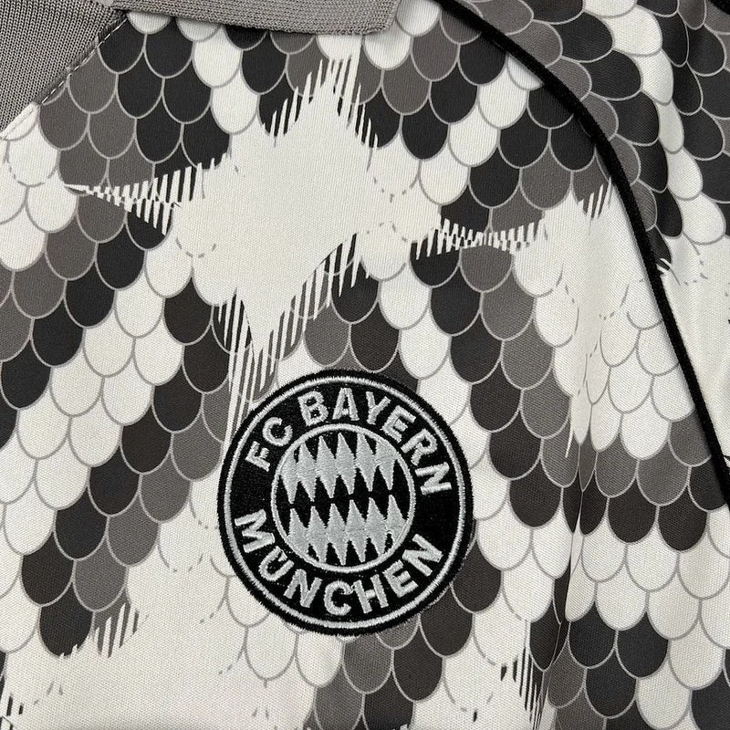 BAYERN MUNICH COMMÉMORATIVE ÉDITION 25/26