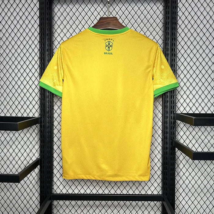 BRÉSIL CONCEPT JAUNE STATUE RIO 2024