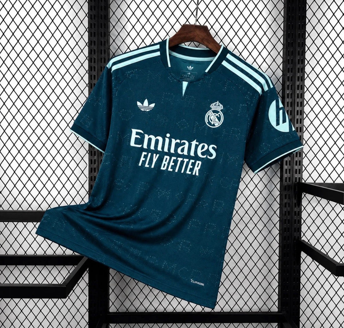 Real Madrid 2026/2027 Extérieur
