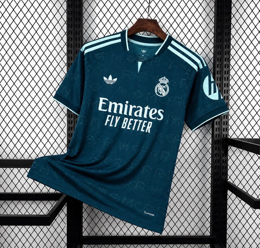 Real Madrid 2026/2027 Extérieur