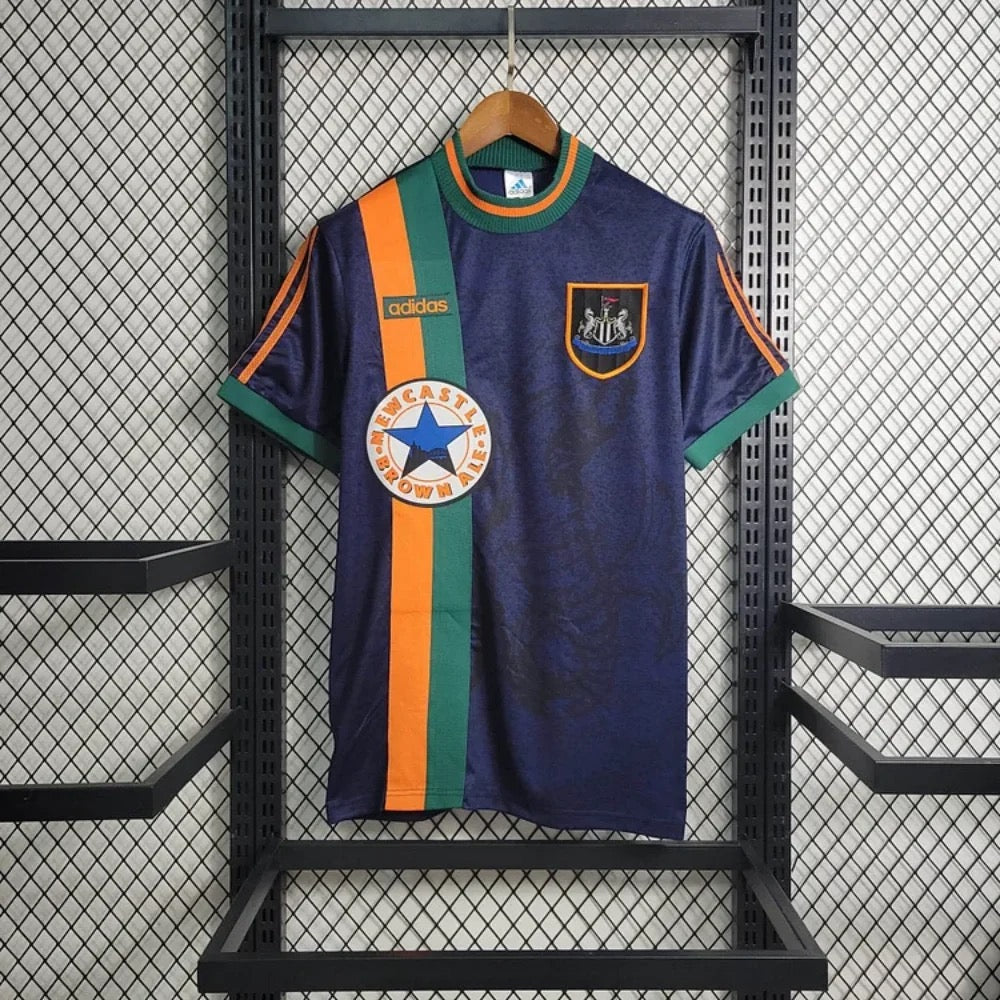 NEWCASTLE RETRO 1997/98