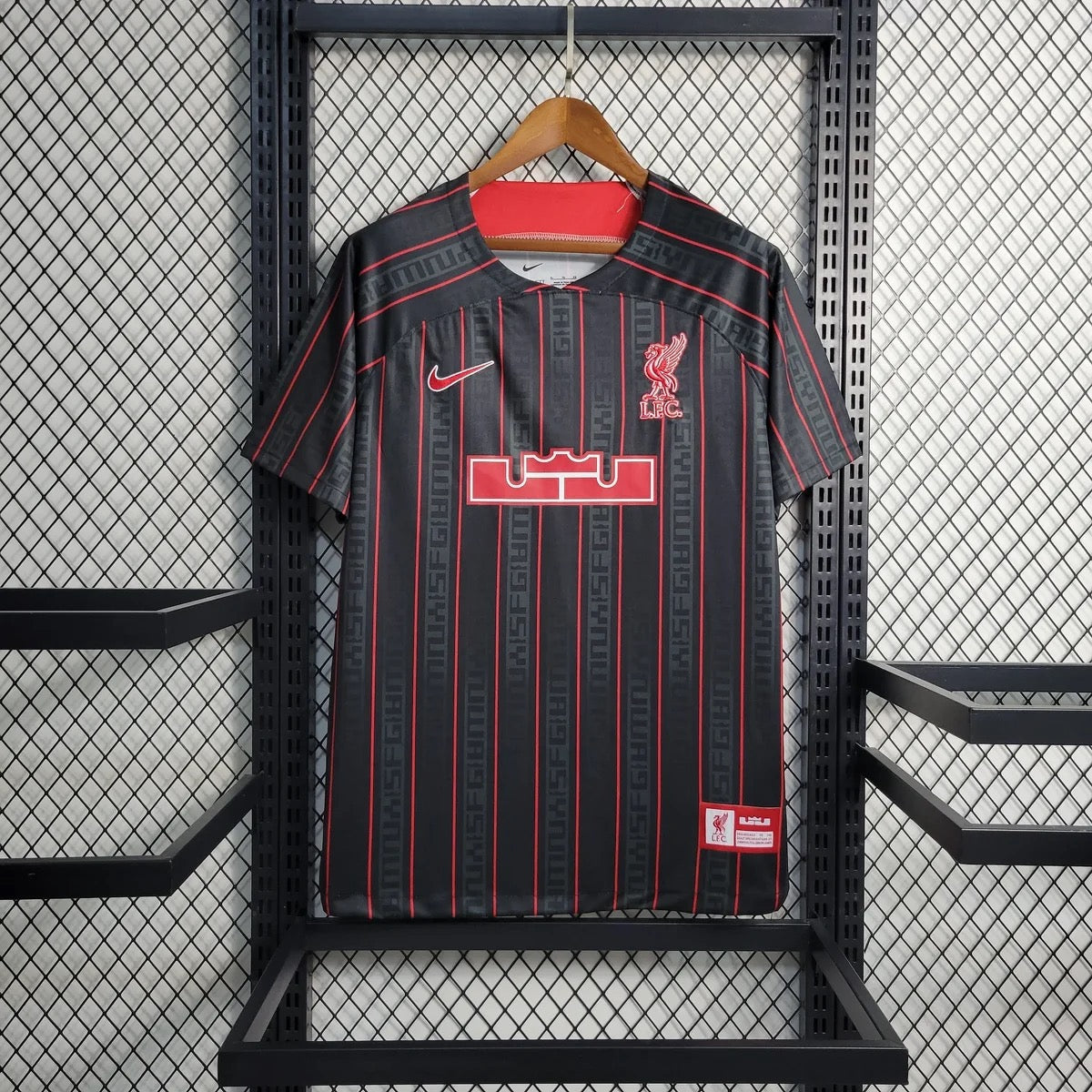LIVERPOOL X LEBRON JAMES 2023
