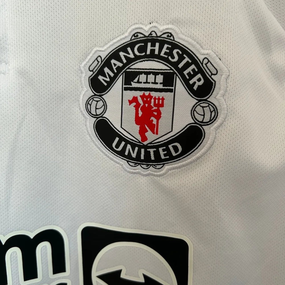 MANCHESTER UNITED CONCEPTS FLOWERS 24/25